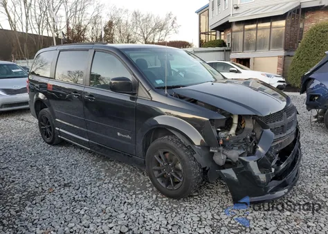 2016 Dodge Grand Caravan Sxt z USA, uszkodzony, nr VIN 2C4RDGCG8GR387667